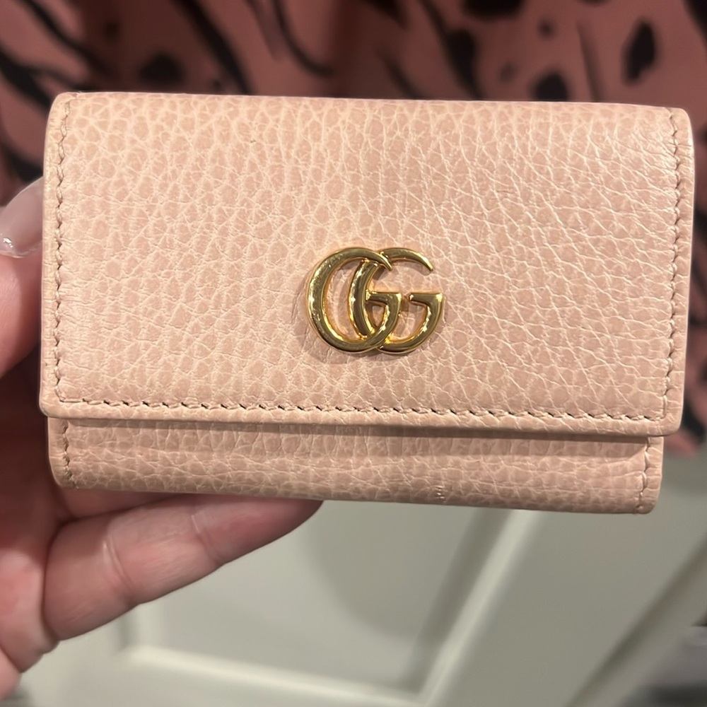 Gucci GG Marmont Leather Compact Double G Key Holder
